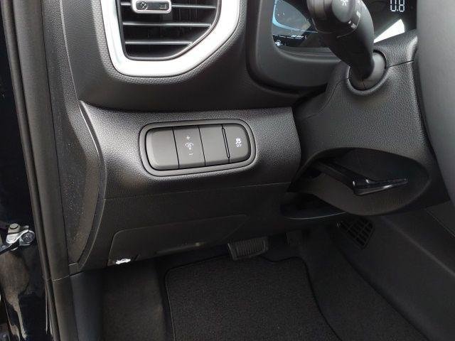 New 2026 Onyx Black Hyundai SEL image 18