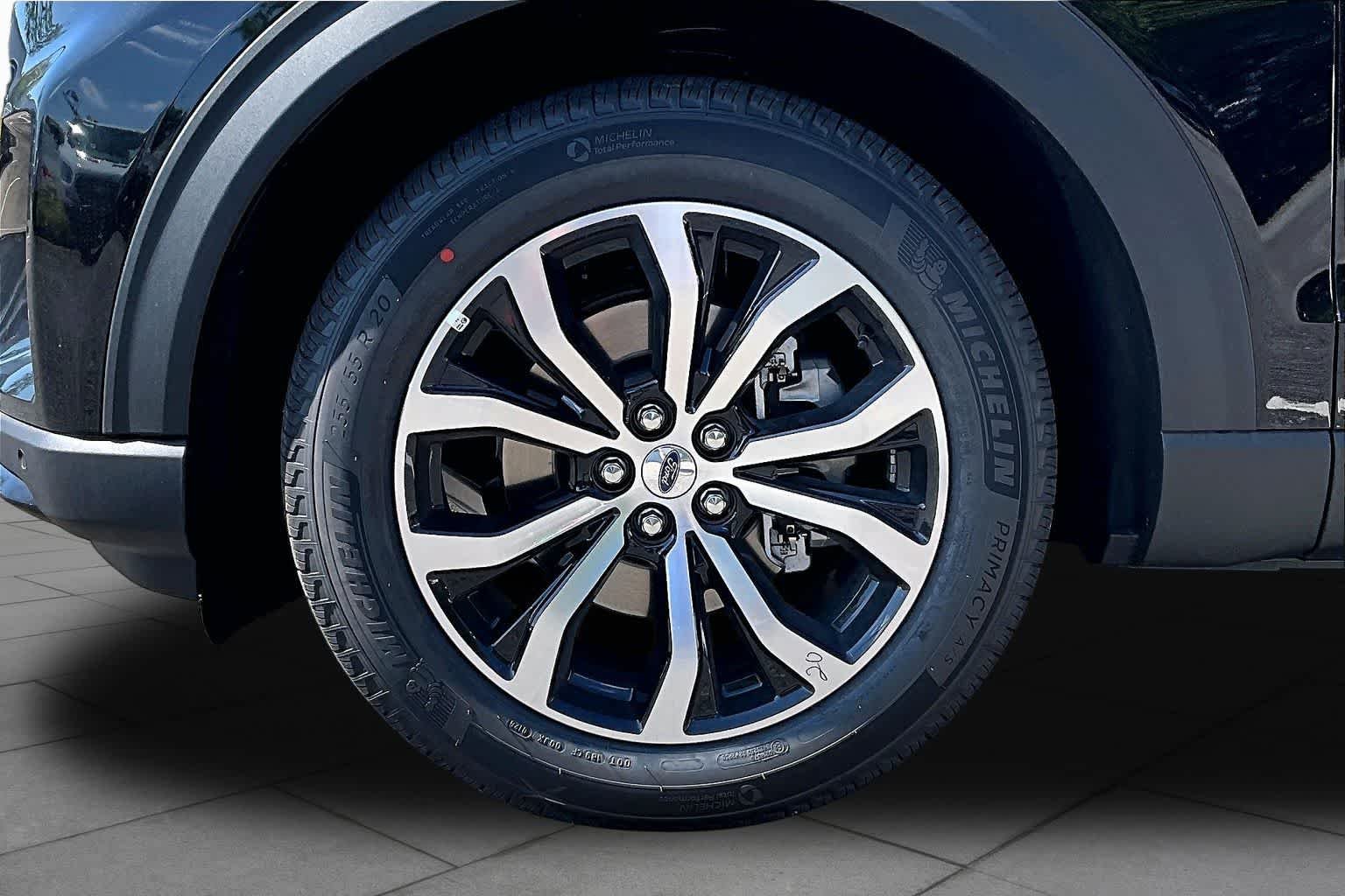 New 2026 Agate Black Metallic Ford ST-Line image 12