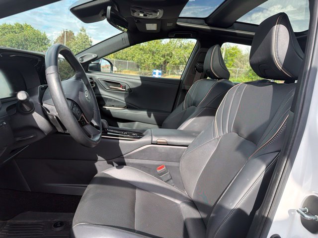 Used 2024 Black Toyota Platinum image 10
