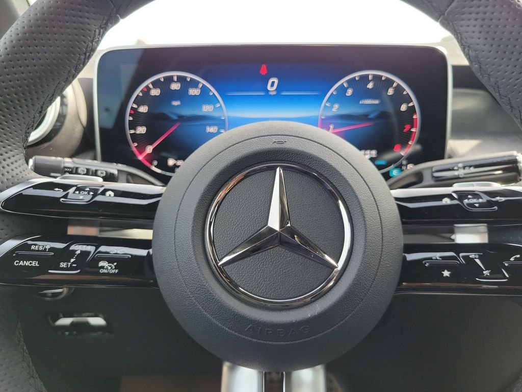 New 2027 Polar White Mercedes-Benz GLC 300 image 18