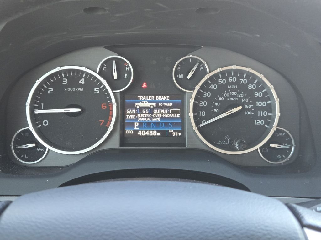 Certified Used 2017 Gray Toyota SR5 image 19