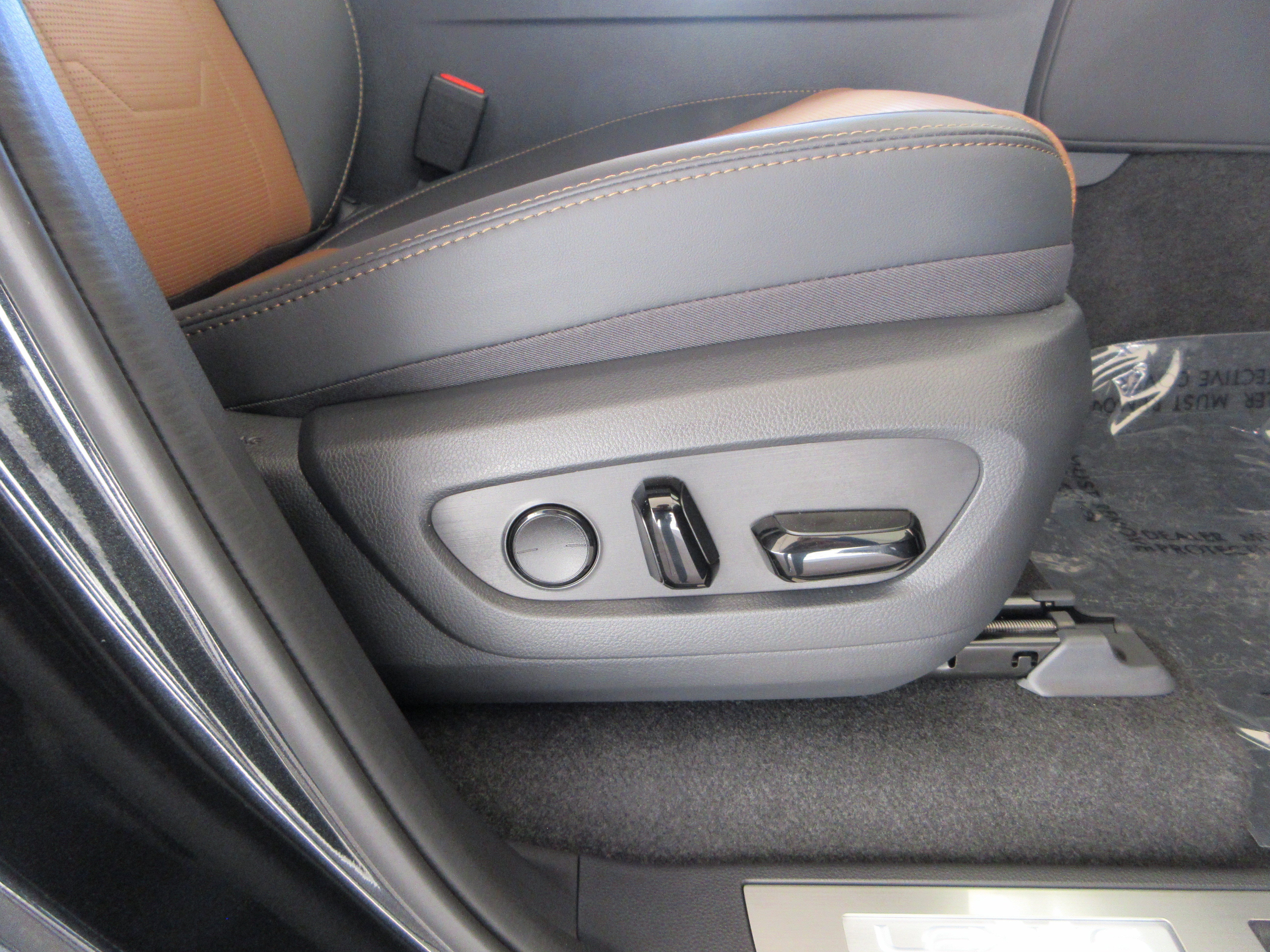 Used 2026 Caviar Lexus 550 Luxury+ image 31
