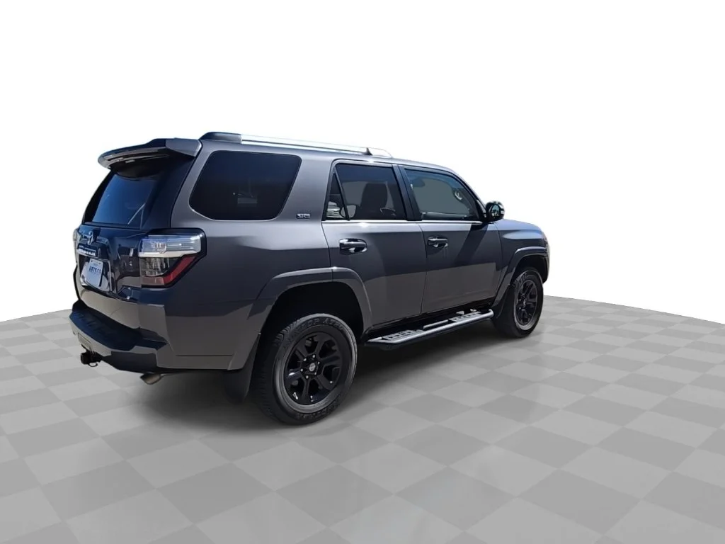 Used 2022 Gray Toyota SR5 Premium image 9
