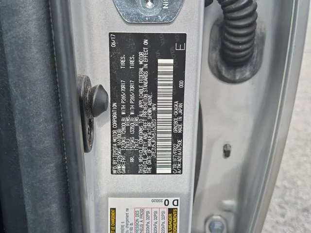 Used 2017 Silver Toyota SR5 image 38