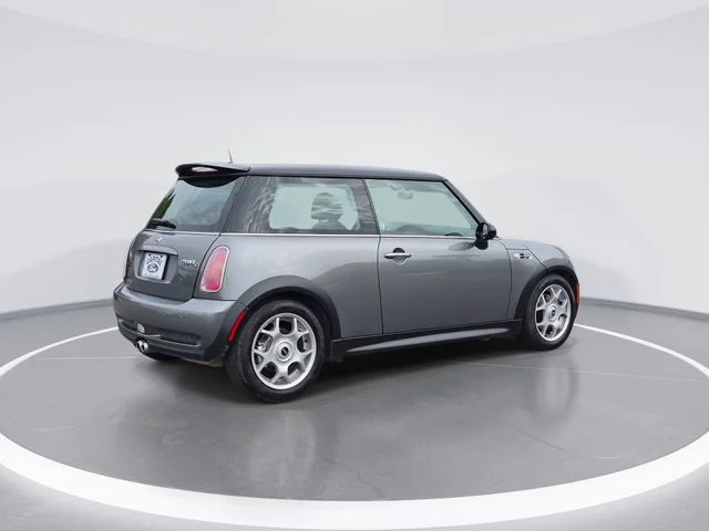 Used 2004  MINI  image 8