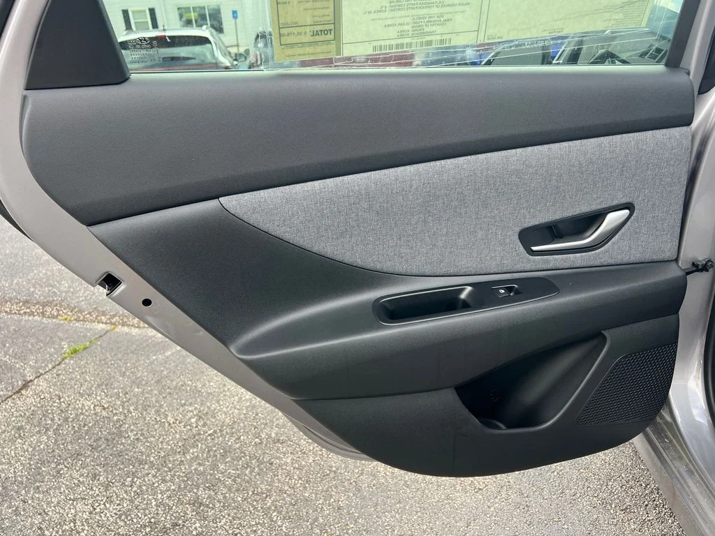 Used 2025 Silver Hyundai Limited image 21
