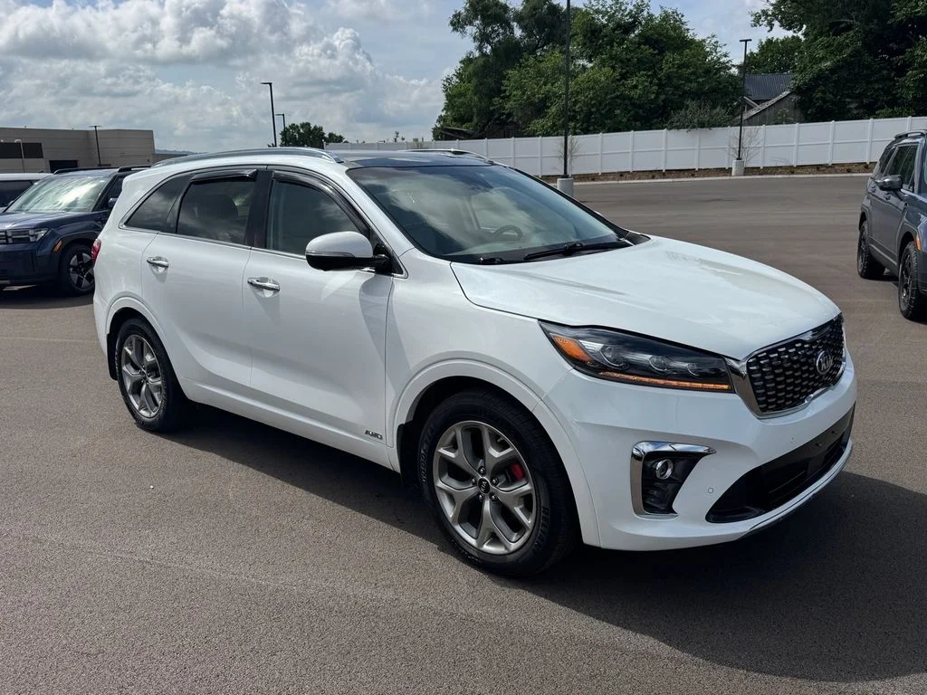 Used 2019 White Kia SX image 2