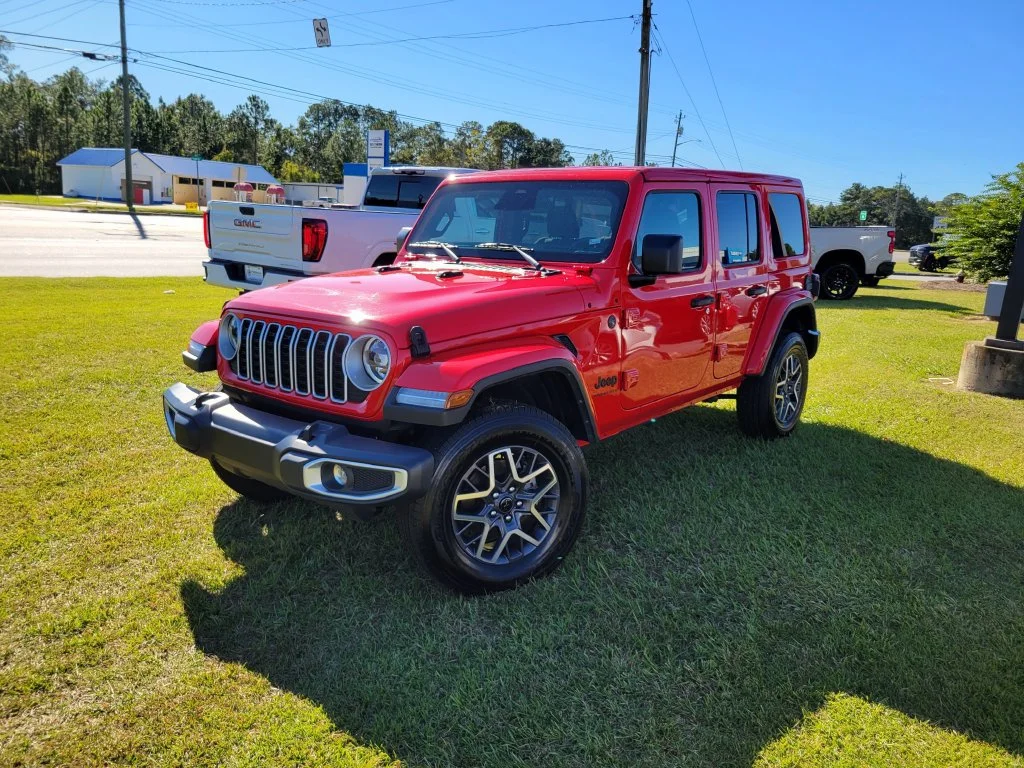 Used 2025 Red Jeep Sahara image 2