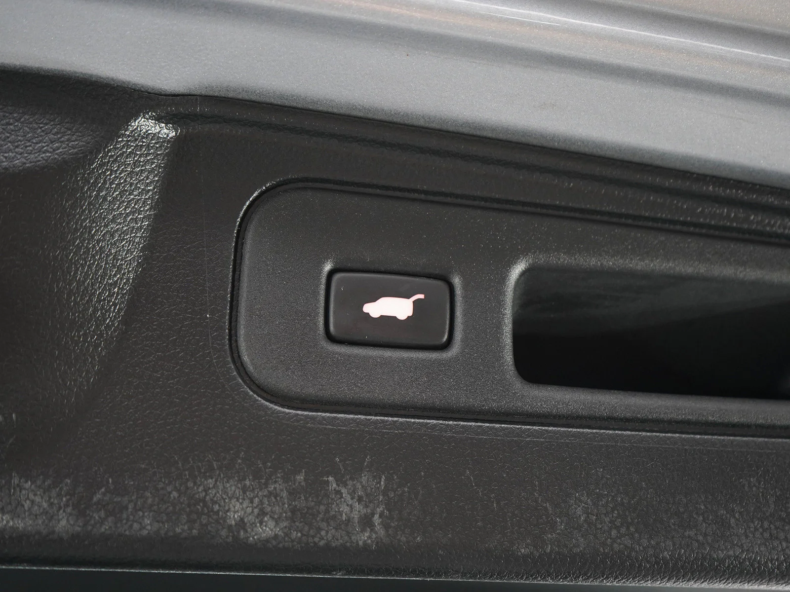 Used 2023 Lunar Silver Metallic Honda EX-L image 11