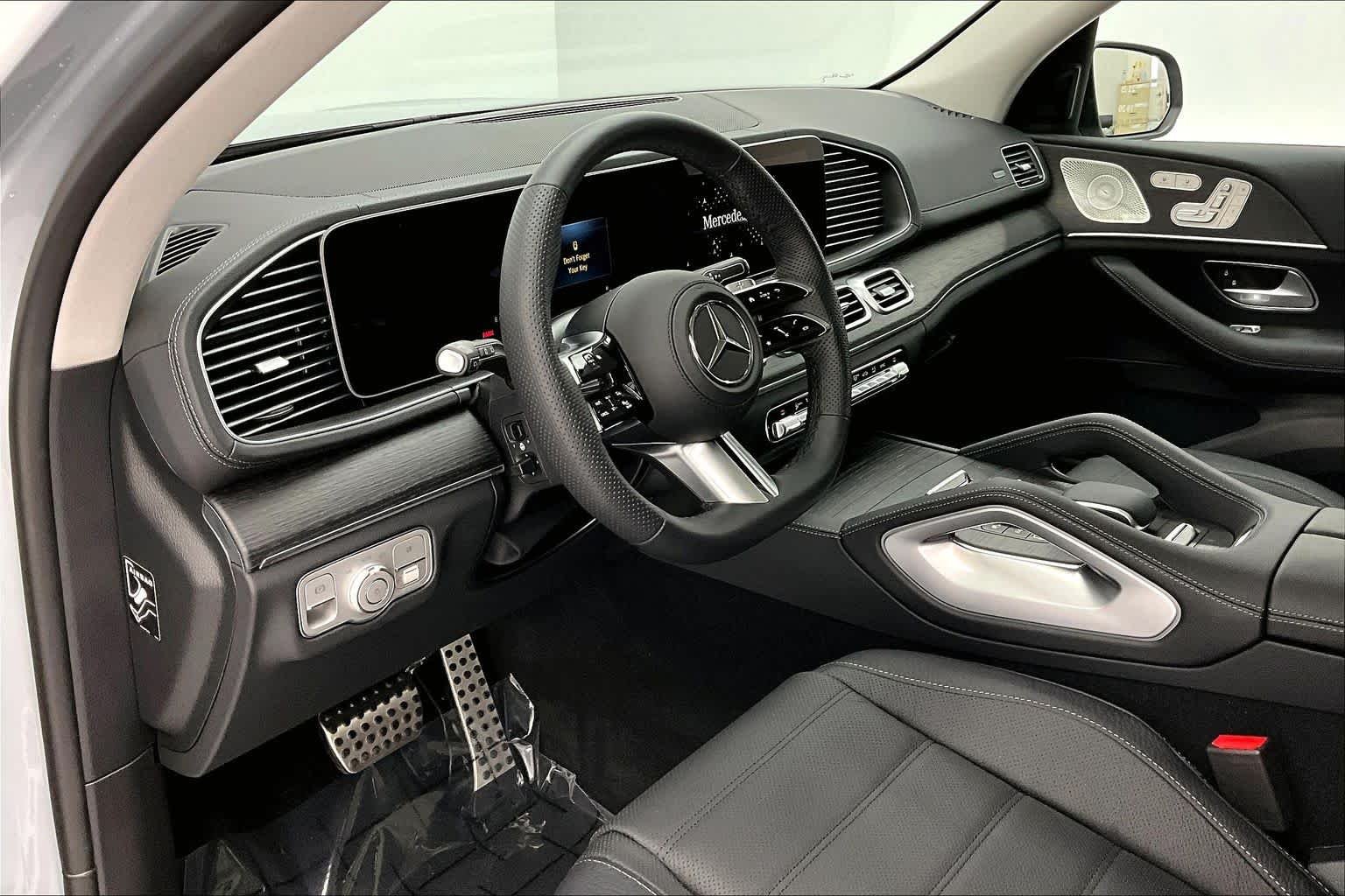 New 2026 Cirrus Silver Metallic Mercedes-Benz GLS 450 image 2