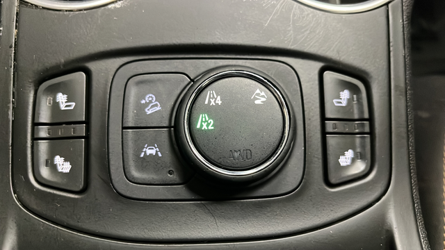 Used 2019 Summit White GMC SLT image 30