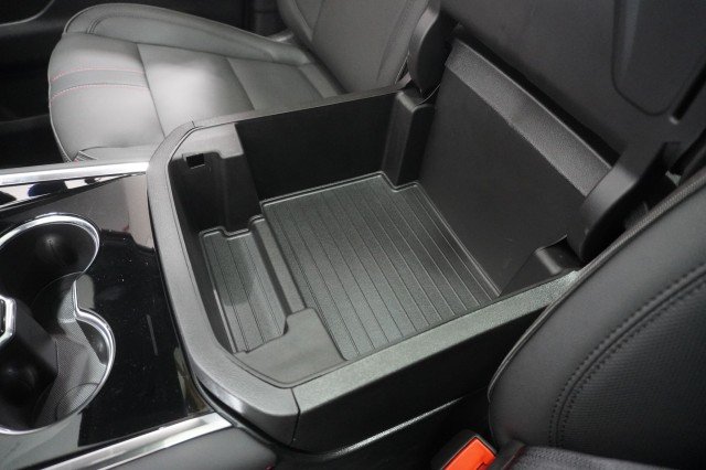 2026 Chevrolet Suburban RST - Photo 43