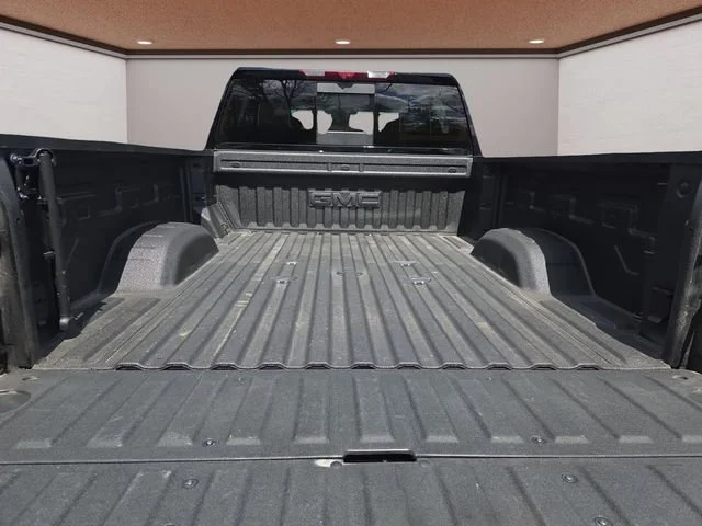 Used 2025 Onyx Black GMC Denali Ultimate image 39