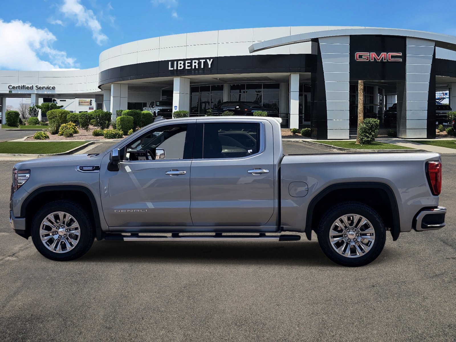 Used 2025 Sterling Metallic GMC Denali image 27