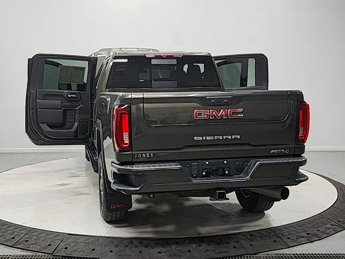 Used 2022  GMC AT4 image 14