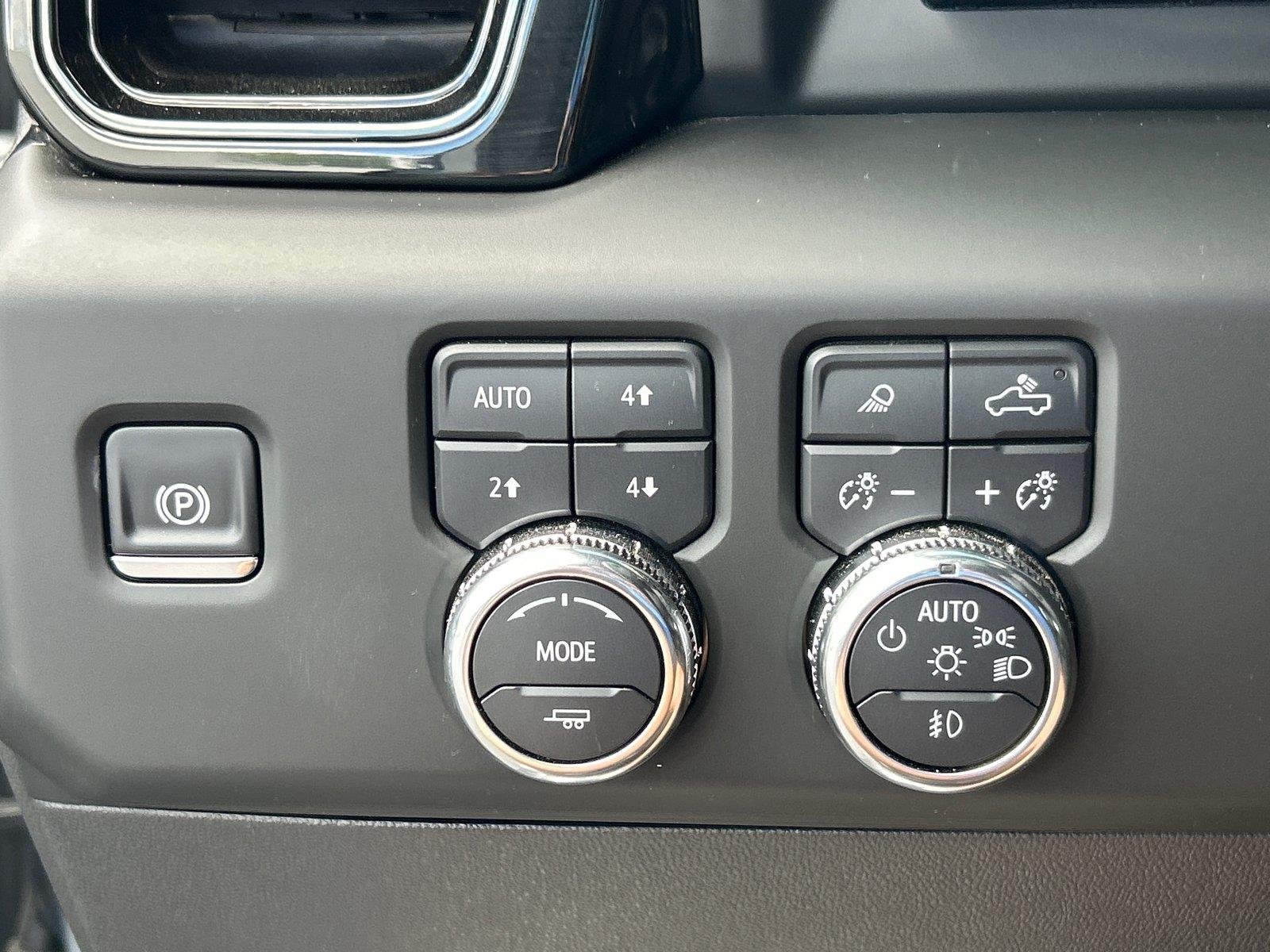 Certified Used 2025 Sterling Metallic GMC AT4 image 30