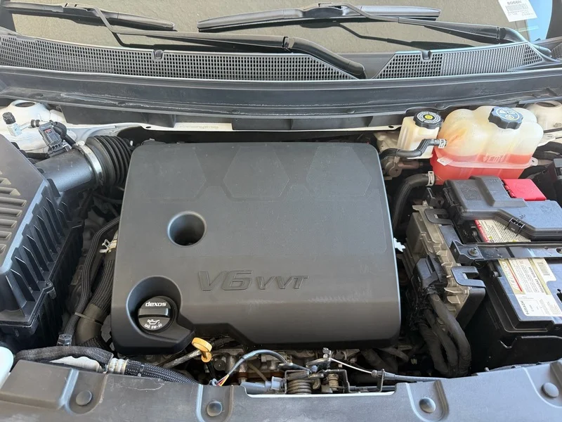 Used 2019 SUMMIT WHITE Chevrolet Premier image 32