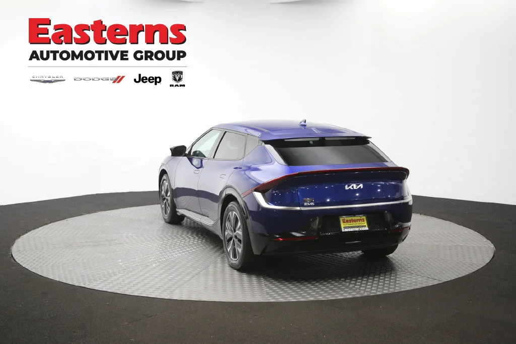 Used 2023 Blue Kia Wind image 67