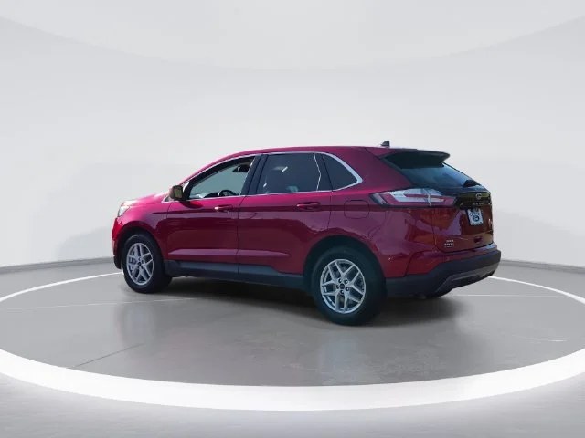 Used 2024 Red Ford SEL image 6