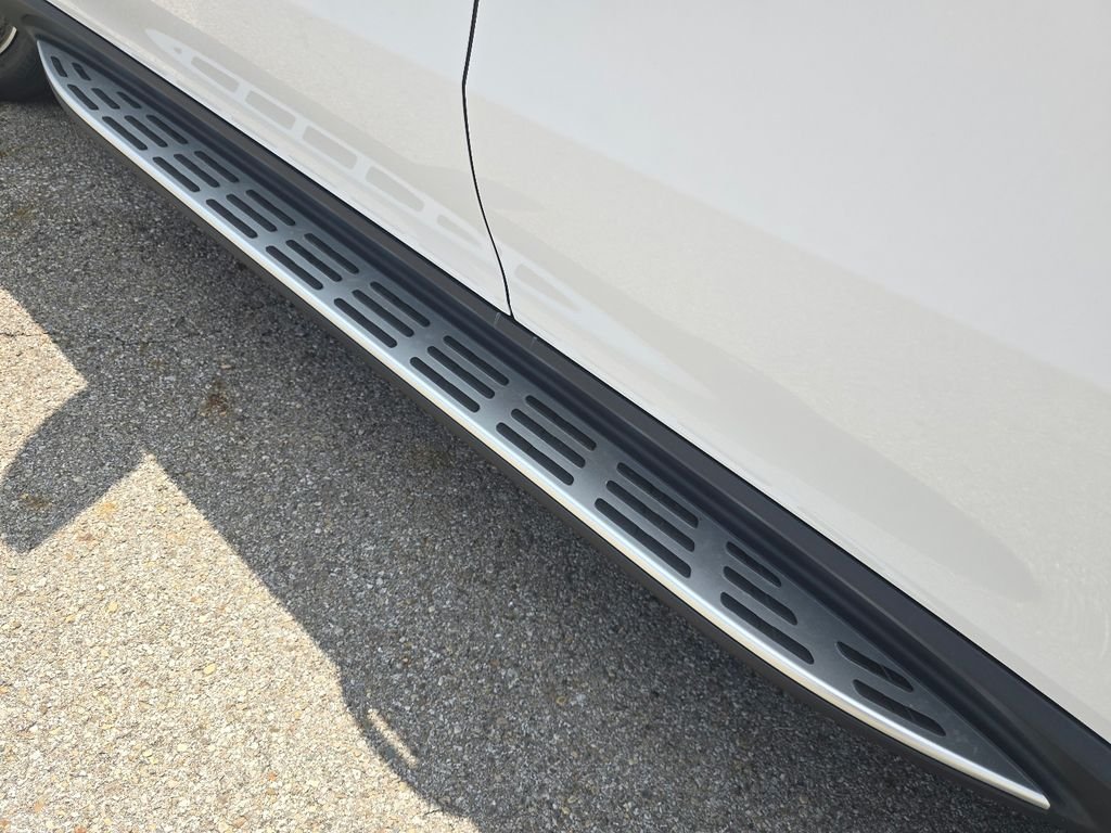 New 2026 MANUFAKTUR Moonlight White Metallic Mercedes-Benz GLE 450 Coupe image 24