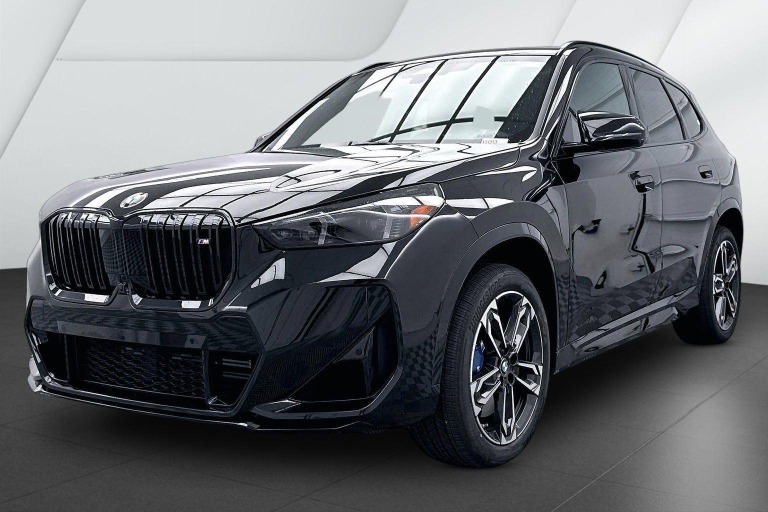 New 2026 Black Sapphire Metallic BMW M35i image 3