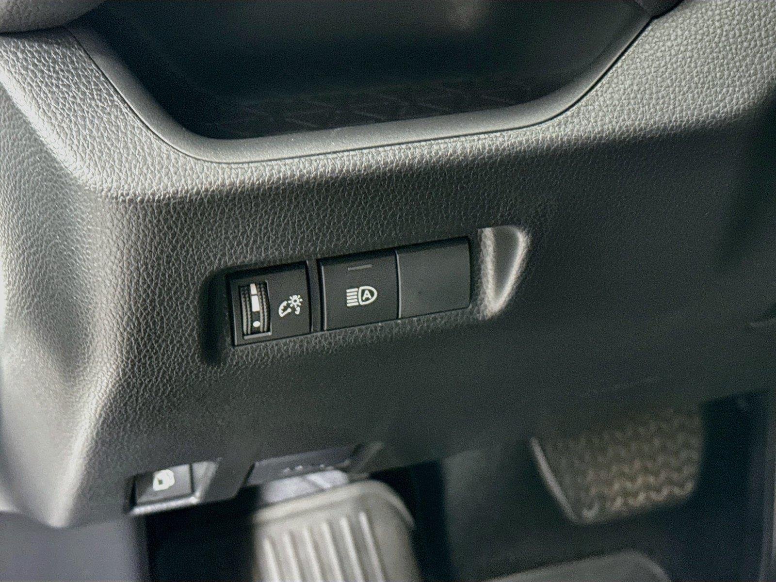 Certified Used 2025 Ice Cap Toyota Hybrid LE image 26
