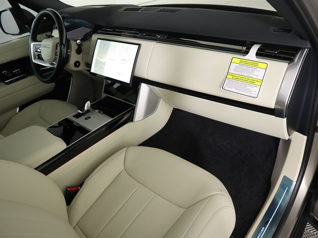 New 2026 Batumi Gold Land Rover SE image 18