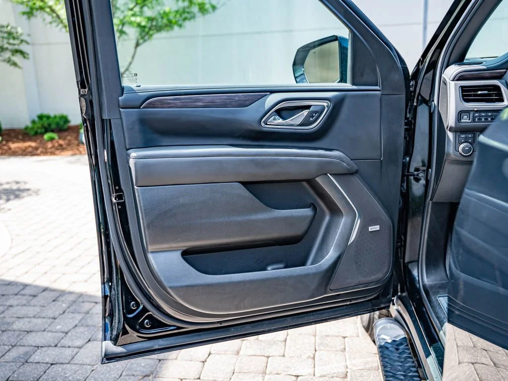 Used 2024 Black Chevrolet Z71 image 18