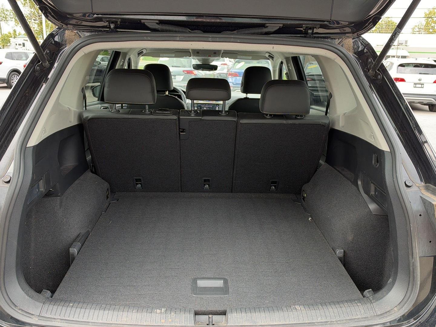 Certified Used 2023 Deep Black Pearl Volkswagen SE image 6