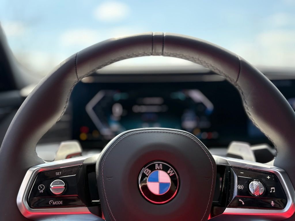 2025 BMW 7 Series 760i - Photo 12