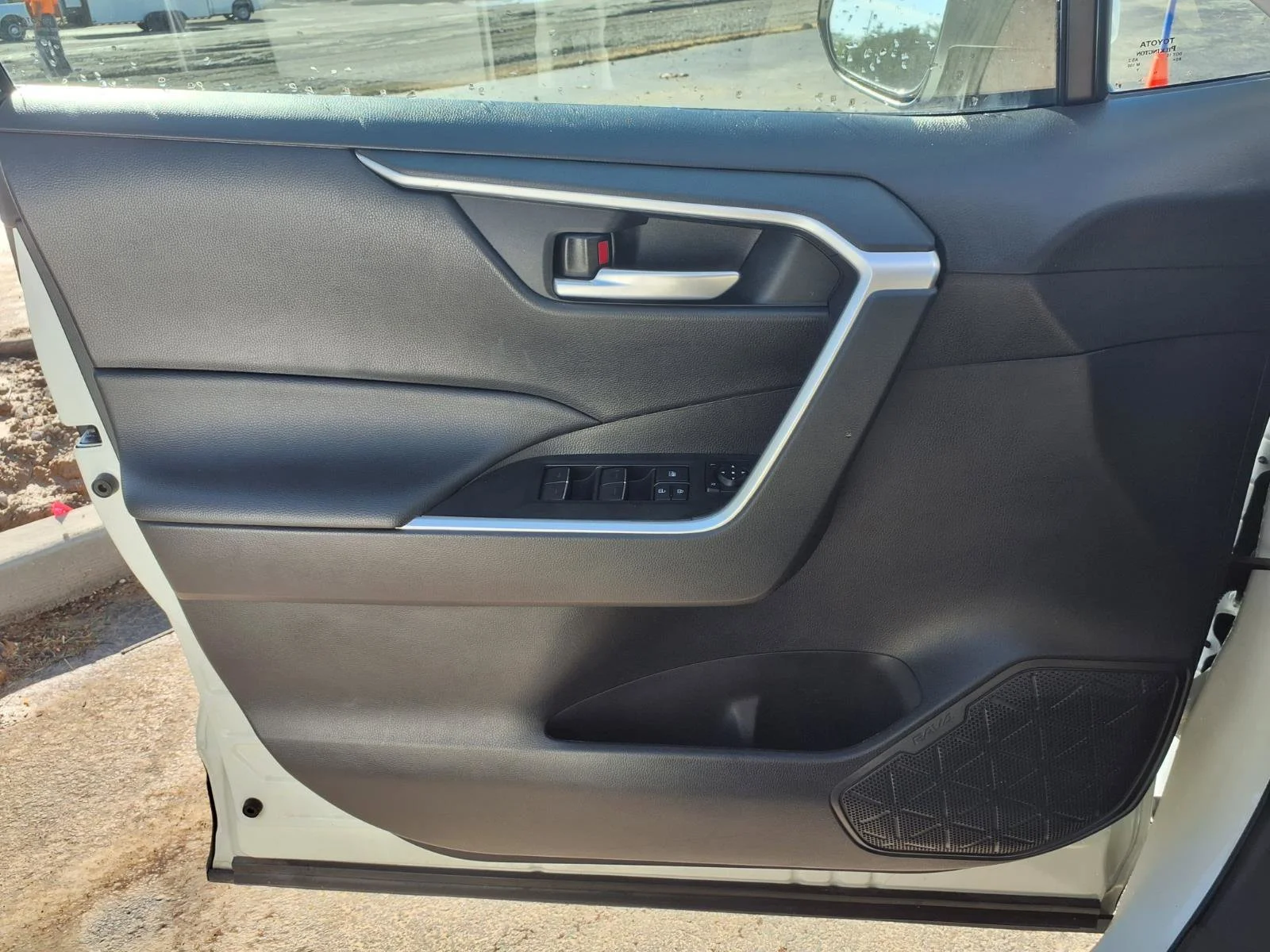 Certified Used 2025 Ice Cap Toyota XLE image 18