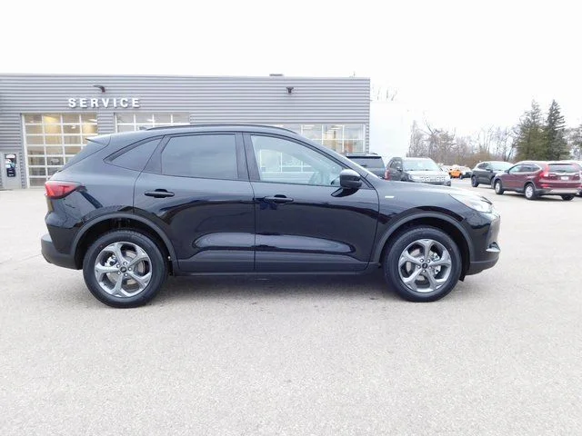 New 2026 Agate Black Metallic Ford ST-Line Select image 2