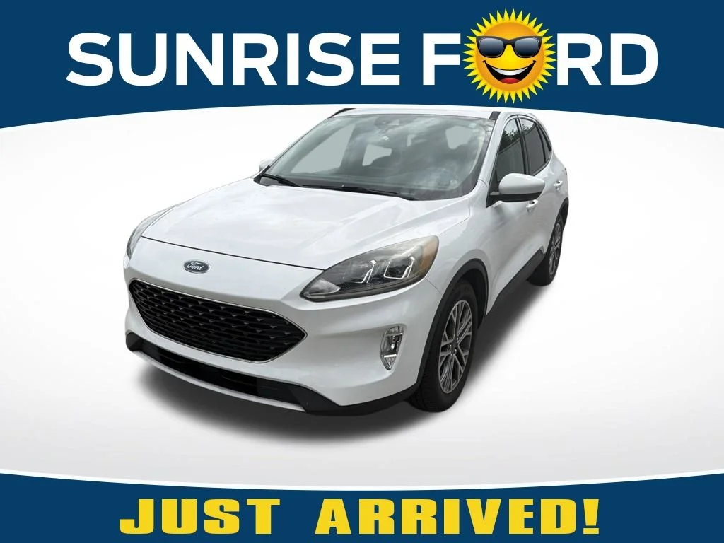 Certified Used 2020 Oxford White Ford SEL image 1