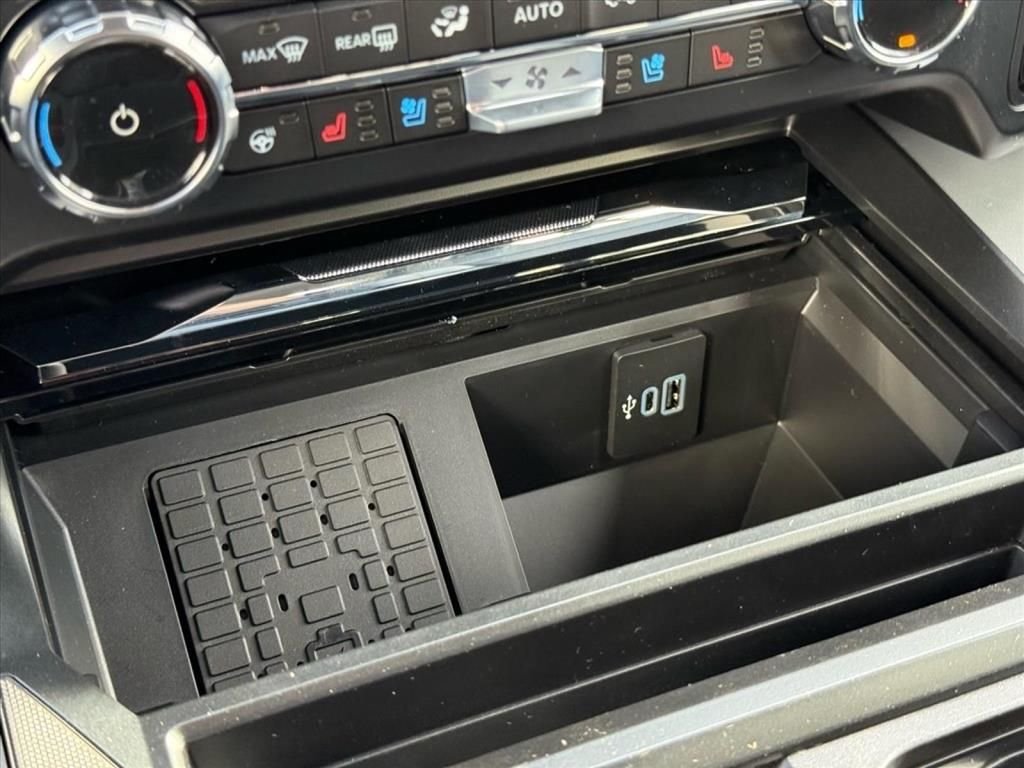 New 2026 Carbonized Gray Metallic Ford F-250® Lariat® image 15