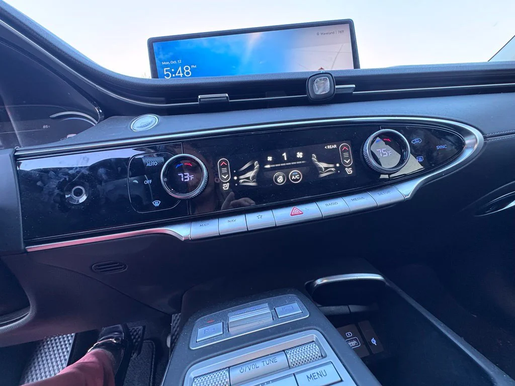 Used 2025 Blue Genesis 2.5T image 13