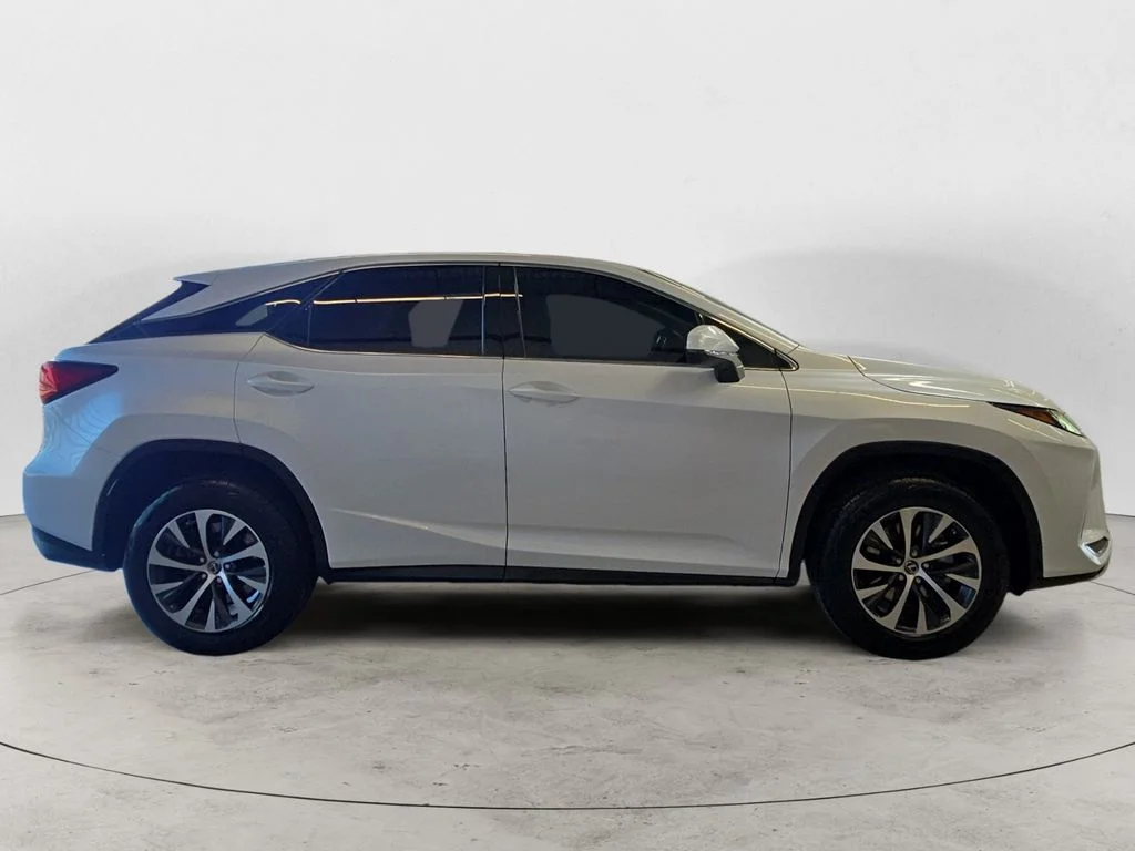 Used 2021 White Lexus 350 image 4