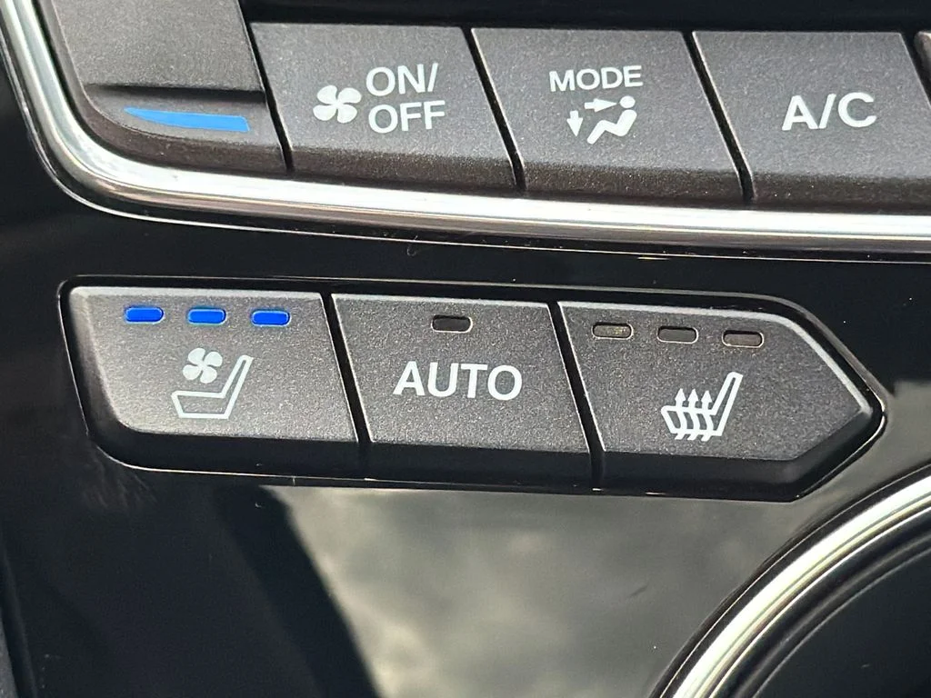 Used 2020 Black Acura Advance Package image 31
