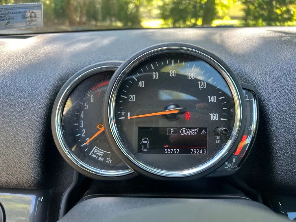 Used 2021  MINI Oxford Edition image 22