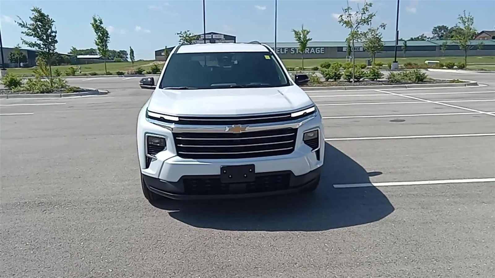 New 2026 Polar White Tricoat Chevrolet LT image 3