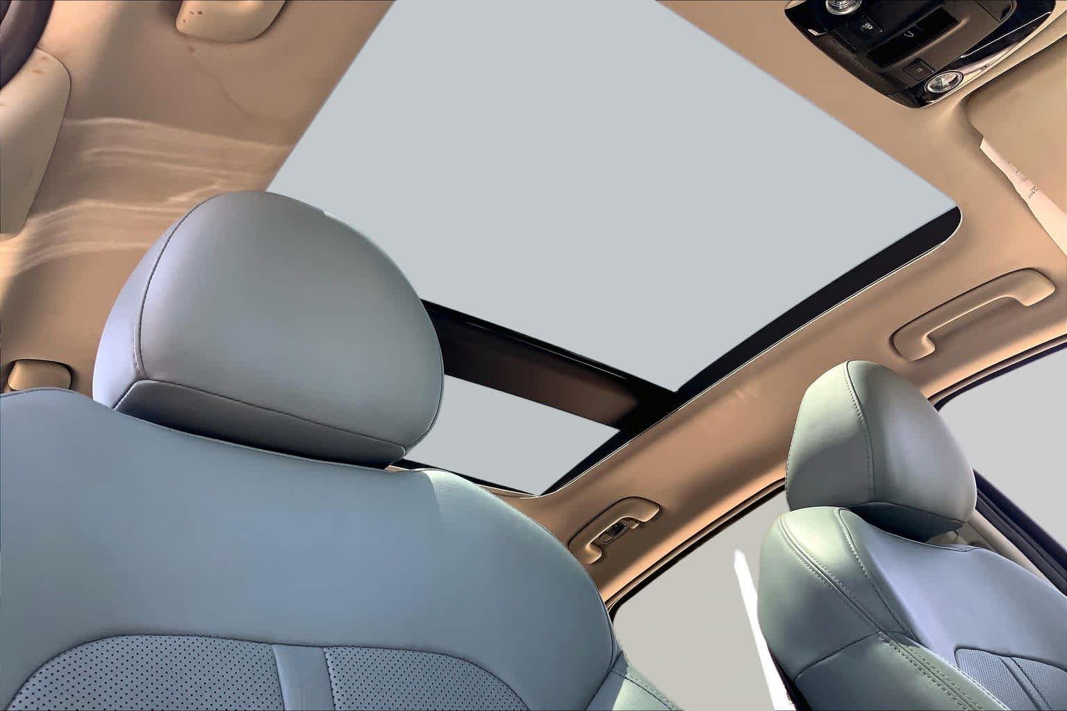 Used 2021 Ebony Black Kia EX image 14