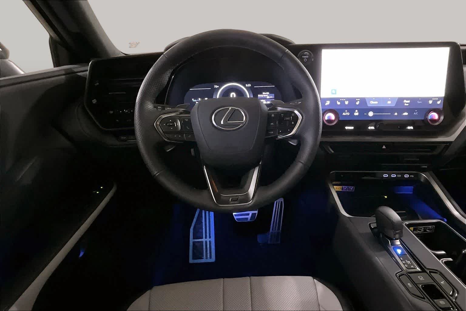 Used 2026 Wind Chill Pearl Lexus F SPORT Performance Premium image 5