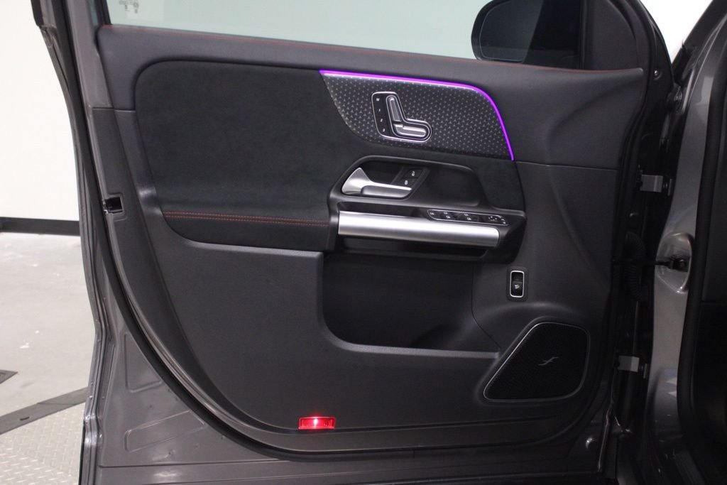 Certified Used 2025 Gray Mercedes-Benz GLA 250 image 14