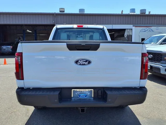 New 2026 Oxford White Ford XL image 3