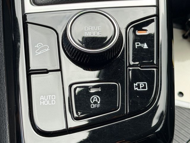 Certified Used 2023 Gray Kia EX image 25