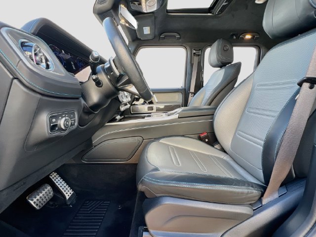 Certified Used 2025 Gray Mercedes-Benz G 580 image 24