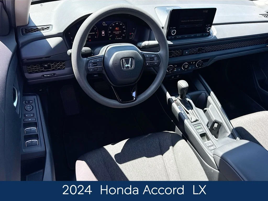 Used 2024  Honda LX image 23