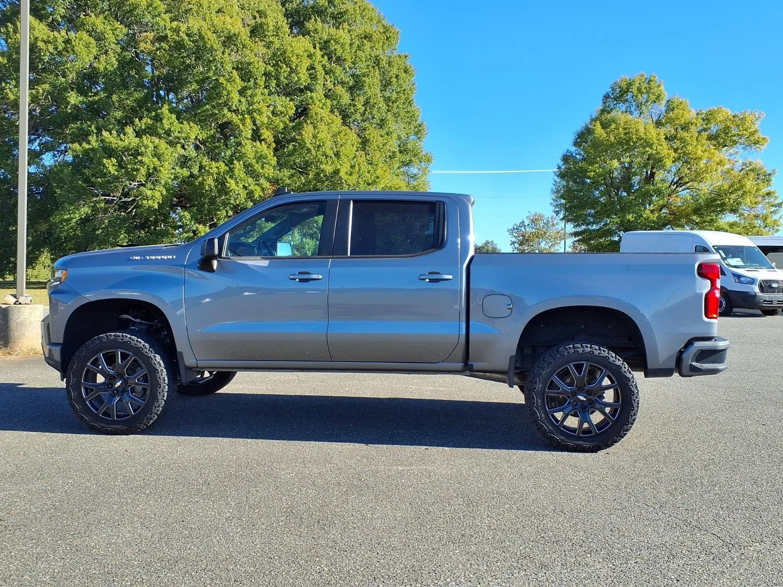 Used 2022 Satin Steel Metallic Chevrolet RST image 3