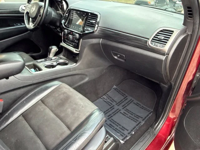 Used 2021 Red Jeep Laredo X image 30