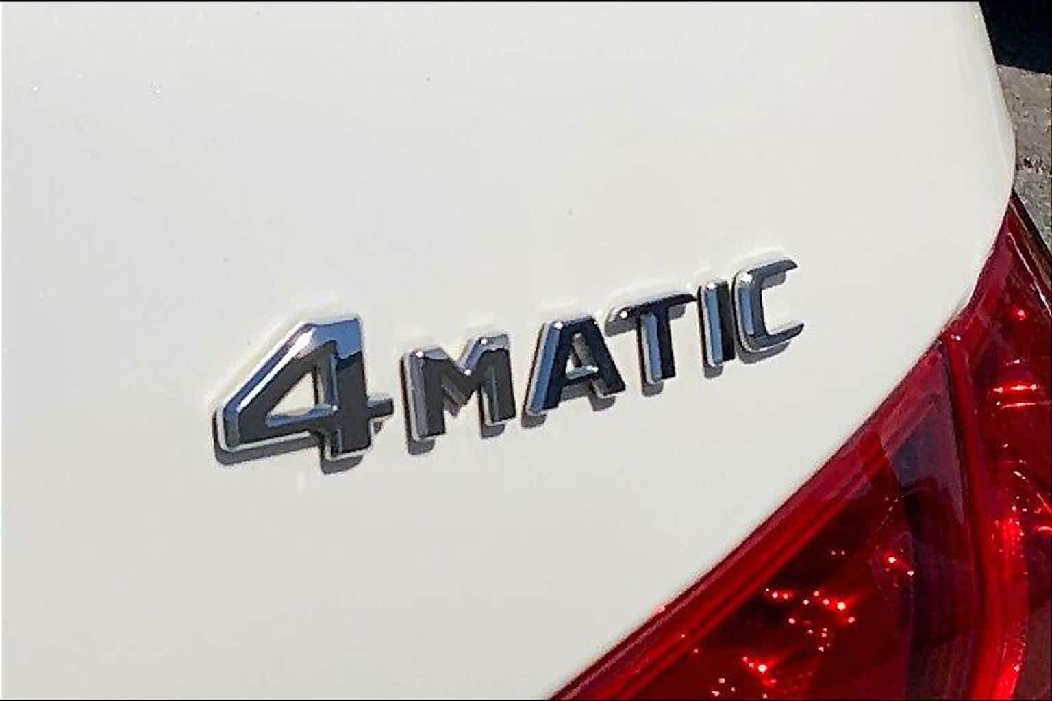 Used 2018 designo Diamond White Metallic Mercedes-Benz GLS 550 image 9