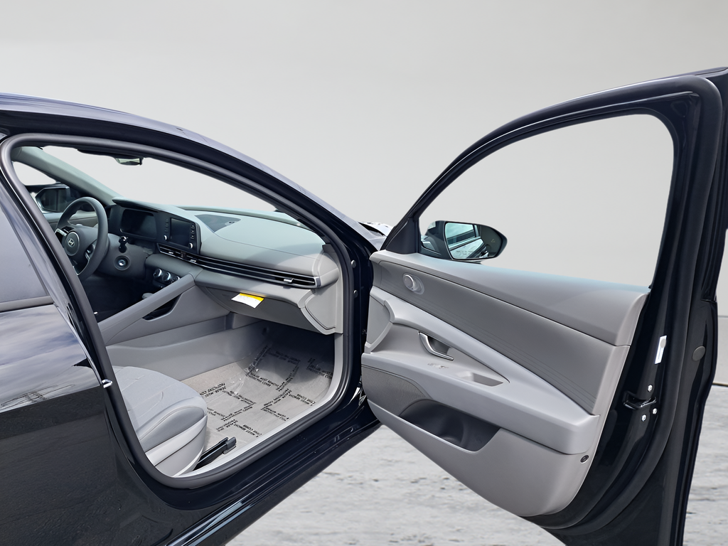 New 2026 Black Hyundai SE image 15